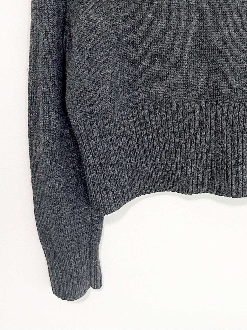 BOGO! COS 100% Wool Zipper Cardigan Sweater Charcoal Gray Size Large - Picture 8 of 9
